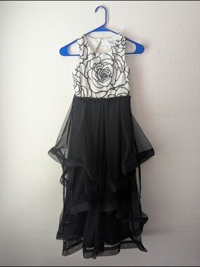 Speechless Formal Black and White Floral Party Dress